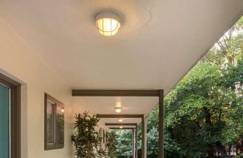 Brookwood Apartment | CCL Professional Studio w Wi-fi Perfect for Business Travelers