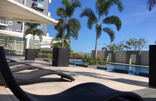 Lapu-Lapu Apartment | Cebu Cozy Ocean View 1BR,17th,pool,Wifi,Mactan
