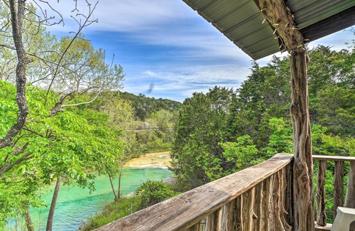 Davis Cottage | 'cedar Falls Cabin 5': 1/2 Mile to Turner Falls