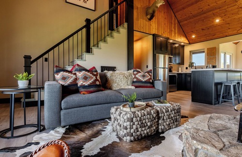 Cody House | Cedar Mountain Retreat- mountain modern getaway, newly added hot tub and fire pit!