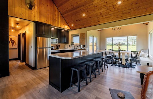 Cody House | Cedar Mountain Retreat- mountain modern getaway, newly added hot tub and fire pit!