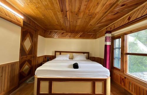 Theog Hotel | CedarNest by Yoshika