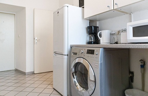 Landstrasse Apartment | Central 3BR shared Apt. Near Rennweg