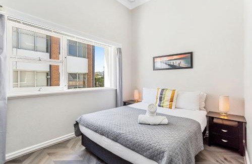Fremantle Apartment | Central Charm Fremantle 1br Stay