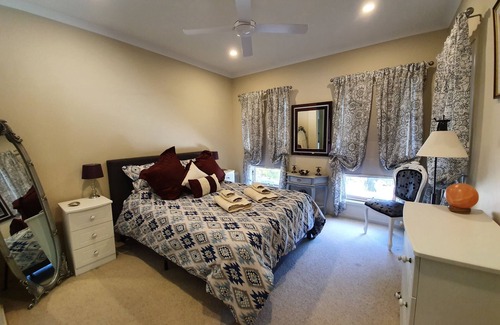 McLaren Vale House | Central Mclaren Vale. Wensleyvale 3 bedroom Holiday Accommodation