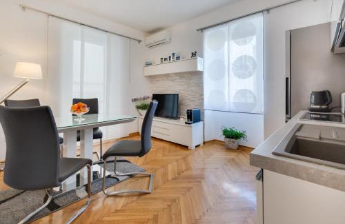 Zadar Old Town Apartment | Central Palace Apartment