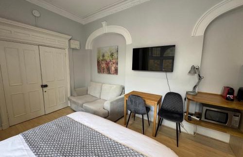 Tachbrook Apartment | Centrally located studio flat in SW1