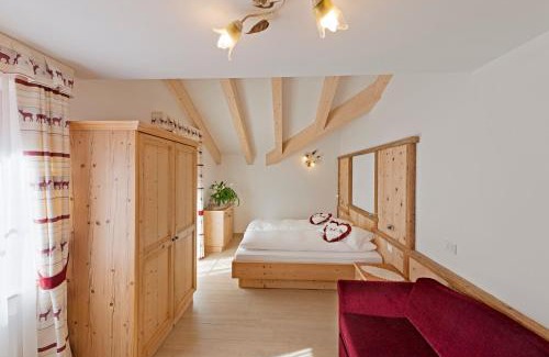 Campitello di Fassa Apartment | Cesa Melester