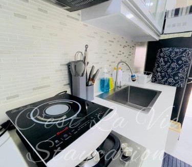 A. Bonifacio House | Cest La Vie Staycation