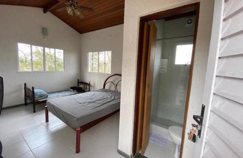 Igarata House | CHÁCARA EM IGARATA COM PISCINA, DENTRO DE CONDOMÍN