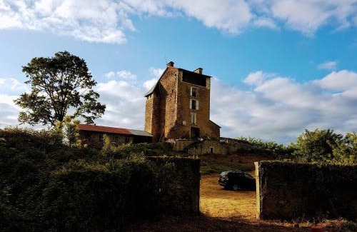 Montegut Bed & Breakfast | Château Montegut Pyrénées Rustique