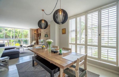 Essenwood House | CHAKA CHAKA