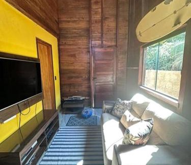 Armacao do Tairu House | Chalé de Madeira, a 60m do mar em condomínio