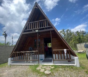 Mongagua Ski Chalet | CHALÉ PÉ NA ESTRADA