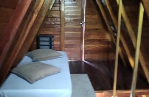 Mongagua Ski Chalet | CHALÉ PÉ NA ESTRADA