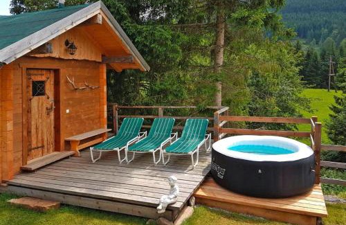Sankt Martin am Tennengebirge Ski Chalet | Chalet in St Martin with Sauna & Mountain Views