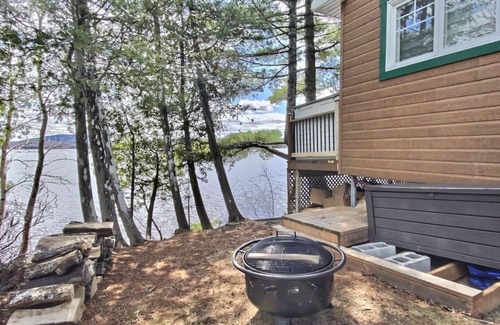 Adstock Ski Chalet | Chalet à Louer au Bord de L'eau - Lac du Huit