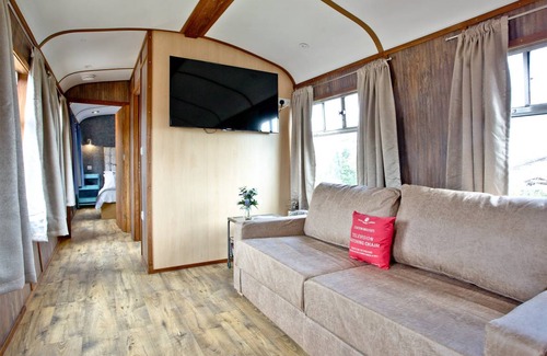 Dawlish Warren Ski Chalet | Chalet ∙ 3 bedrooms ∙ 6 guests