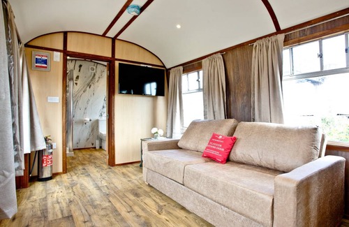 Dawlish Warren Ski Chalet | Chalet ∙ 3 bedrooms ∙ 6 guests