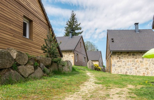 Aumont-Aubrac House | Chalet 4-6 pers à Aumont-Aubrac - LZV038B1