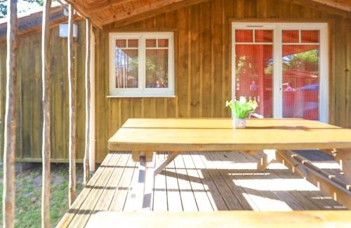 Ares Ski Chalet | Chalet bois tout équipé 35 m2 2 chambres terrasse couverte place parking piscine collective 4 personnes