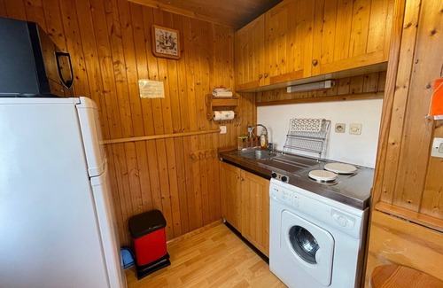 Barcelonnette Ski Chalet | Chalet Cap des Neiges – Cosy Retreat with Terrace & Garden near Barcelonnette, 10 mins to Pra Loup