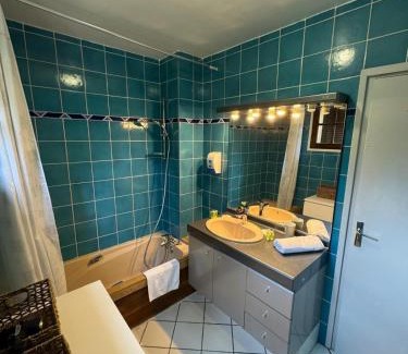 Le Bourg-d'Oisans Ski Chalet | Chalet Chez Laba