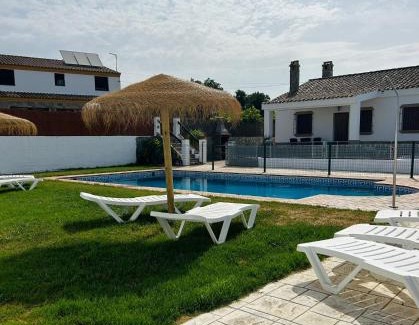 Conil de la Frontera Ski Chalet | Chalet con piscina privada grupos