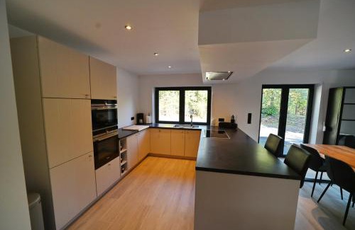 Somme-Leuze House | Chalet des Bois