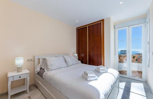 Torrequebrada House | Chalet in Torrequebrada residencial golf urbanization
