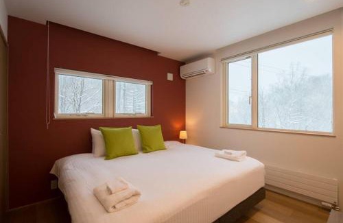 Niseko Ski Chalet | Chalet Luma by H2 Life