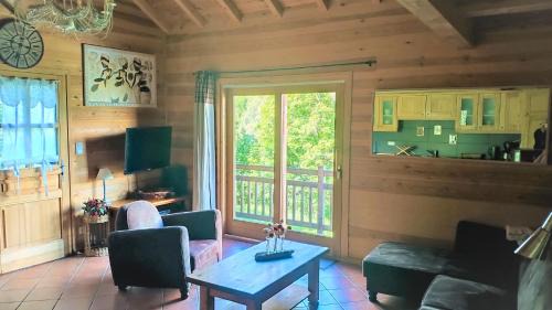 Risoul Ski Chalet | Chalet Mélèze Plein Sud À 1174 M