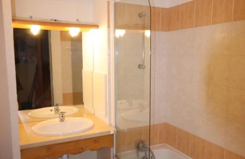 Saint-Etienne-en-Devoluy Ski Chalet | Chalet Mitoyen 3 Pièces 6 Pers. avec Terrasse - Résidence Le Hameau du Puy, Superdevoluy - FR-1-504-450