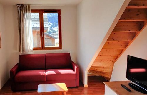 Saint-Etienne-en-Devoluy Ski Chalet | Chalet Mitoyen 3 Pièces 6 Pers. avec Terrasse et Piscine - Le Hameau du Puy, Superdevoluy - FR-1-504-493