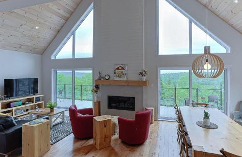 Saint-Alphonse-Rodriguez House | Chalet Neuf Avec Spa - Horizon Des Coteaux
