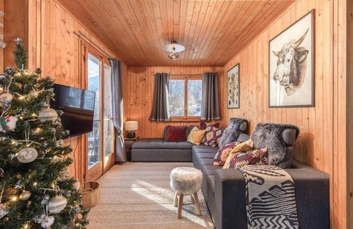 Riddes Ski Chalet | Chalet Noisette Authentic Swiss chalet Perfect for families