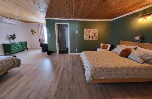 Pohenegamook House | Chambre Aigle-Cihpolakon-Eagle