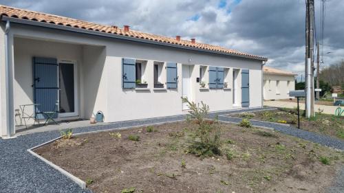 Preignac House | Chambre d'hôte reposante fluent in English
