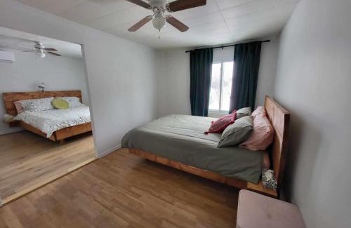 Pohenegamook House | Chambre de l'Ours-Muwin-Bear