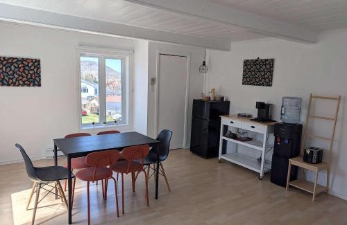 Pohenegamook House | Chambre du Pic-bois-Pakahqaha-Woodpecker