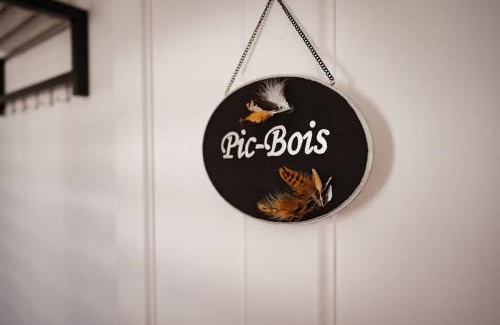 Pohenegamook House | Chambre du Pic-bois-Pakahqaha-Woodpecker
