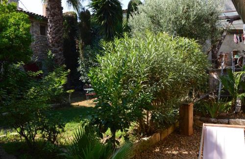 Villeneuve-les-Maguelone Bed & Breakfast | Chambres d'hotes lecortile