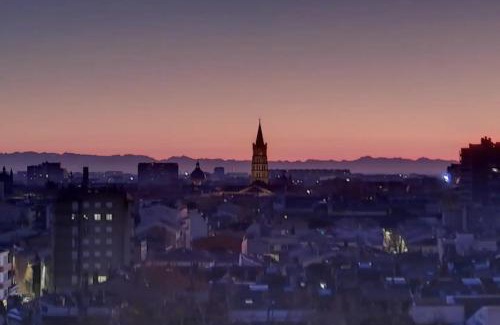 Toulouse East House | Chambre & table d'hôte à 5 min de la gare Matabiau