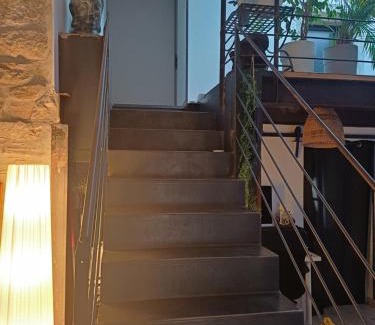 Saint Michel d'Euzet House | Chambres d'Hôtes avec Spa Privatif - Le Loft Gard