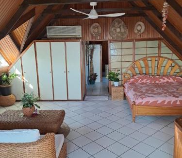 Punaauia House | Chambres d'hôtes - Côté mer - Tahiti Sunset Home