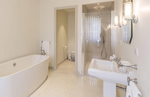 Tabanac Bed & Breakfast | Chambres d'Hôtes Château Renon