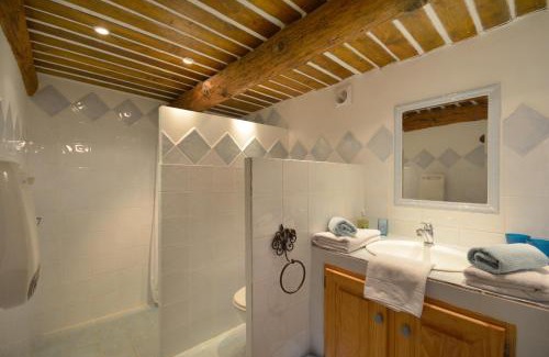 Cucuron Bed & Breakfast | Chambres d'hôtes Le Vignoble