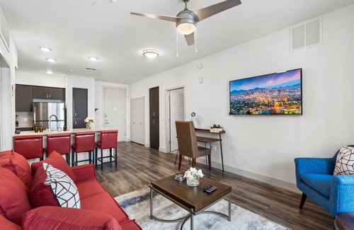 Chandler Apartment | Chandler Gem - 2 Bdrm Apt Nr DT Chan-Gil