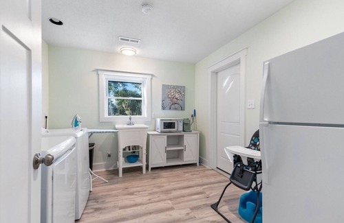 North Litchfield Beach House | Change of SEAnery totally renovated 2023!