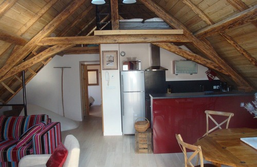 Monetier-les-Bains House | Chardons Bleus, beautiful building, heart of the village, charming apartments